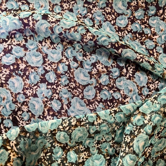 ๐Blue Roses Light Transparent Fabric for Sew a Nice Dress, Blouse etc 120 x 49 - Picture 7 of 10